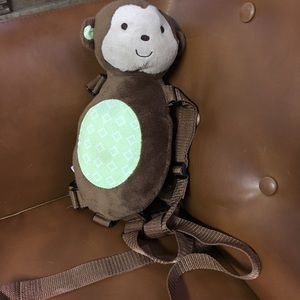Toddler harness 😆💙💗🐵